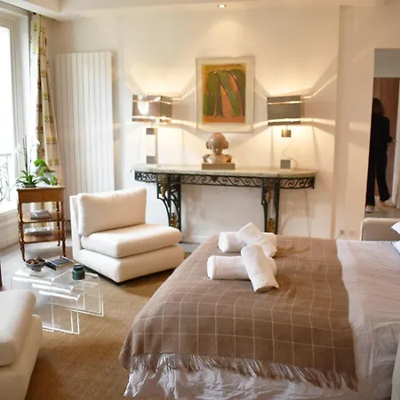 Luxembourg Garden Apartment Paris